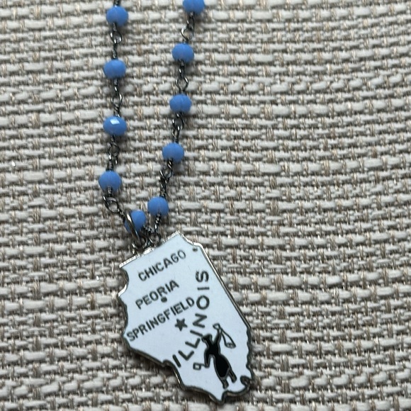 Handmade by Violette Grace State Charm Necklace Illinois #794 - Picture 1 of 5